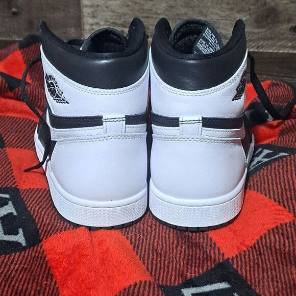 Air Jordan 1 High Black White 2.0 2024 Size 11 Used Once Rare Retro Authentic - Picture 4 of 8